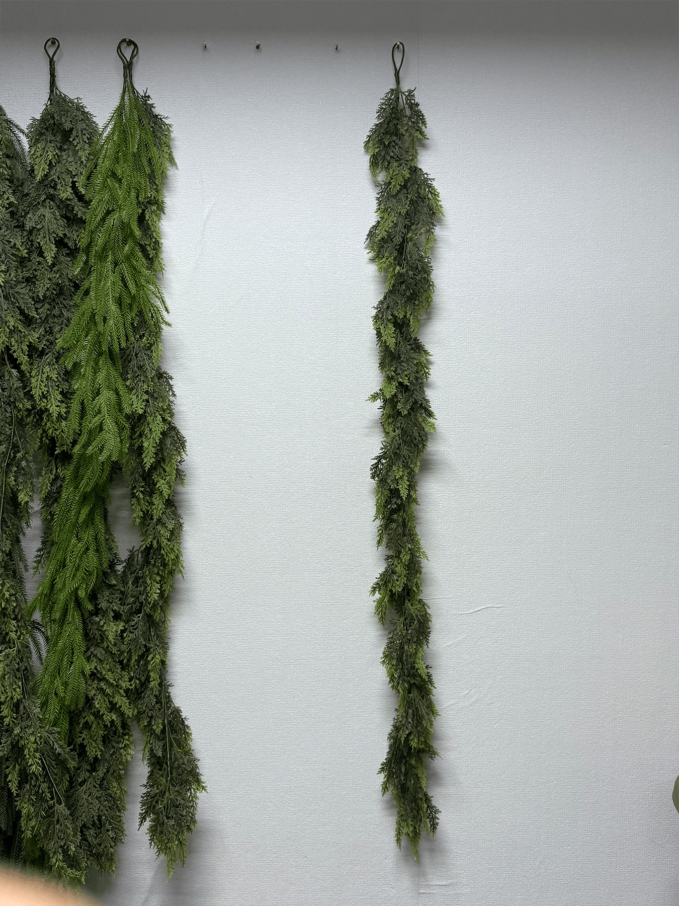 💥6 FT Artificial Cypress Rattan – Real Touch Winter Greenery